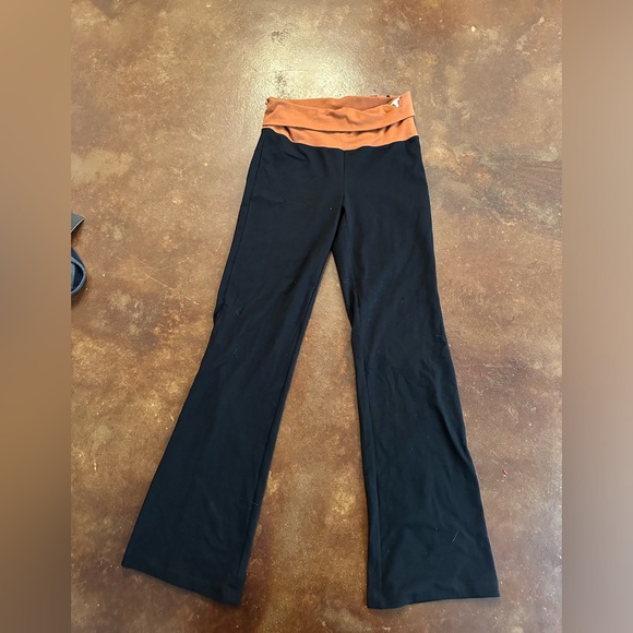 Colosseum Texas Longhorns wide leg woman’s legging - Picture 3 of 5